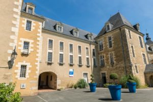 Hotel Dieu de Bauge